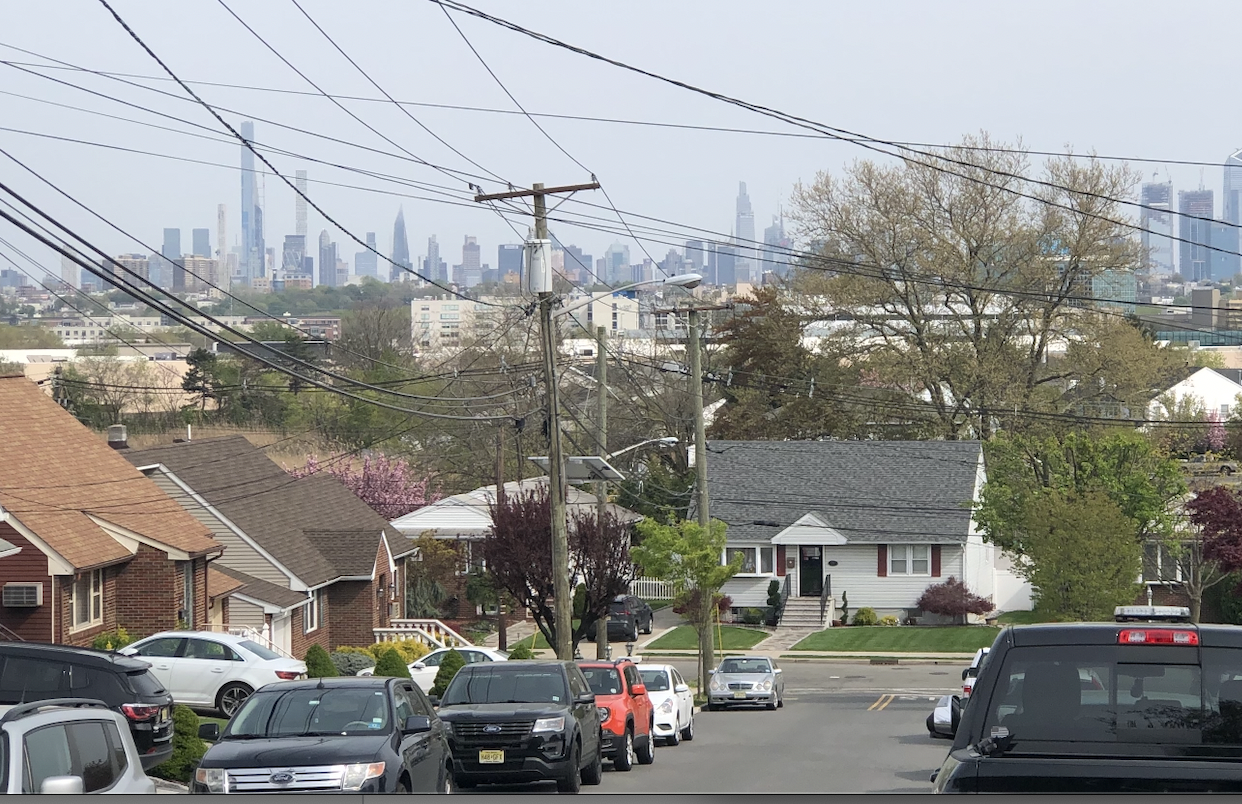 In Secaucus, Outlet Malls Give Way to Commuters’ Paradise The Click