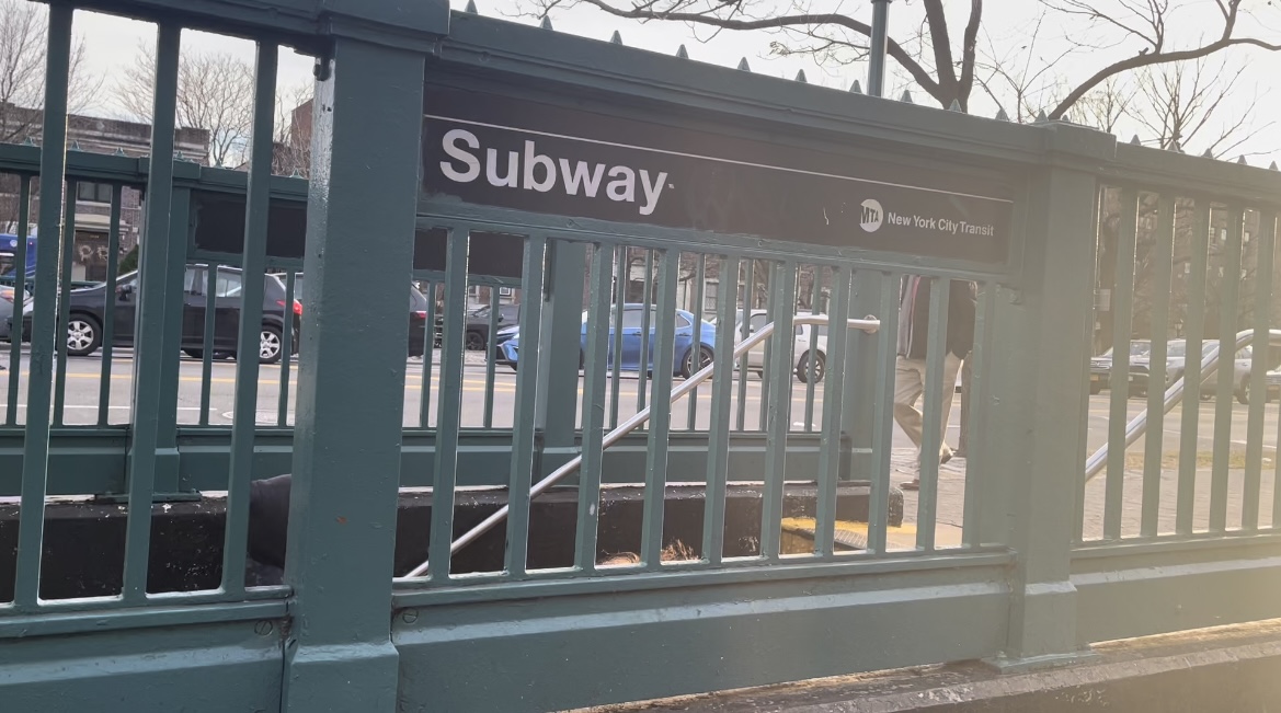 Entrance to Subway station