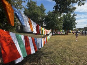 A Vidas Robadas t-shirt installation is shown in Texas. [Credit: Bobby Watson]