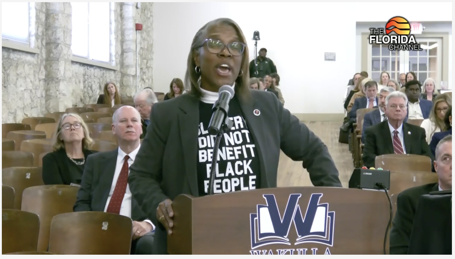 Florida teacher at school board meeting