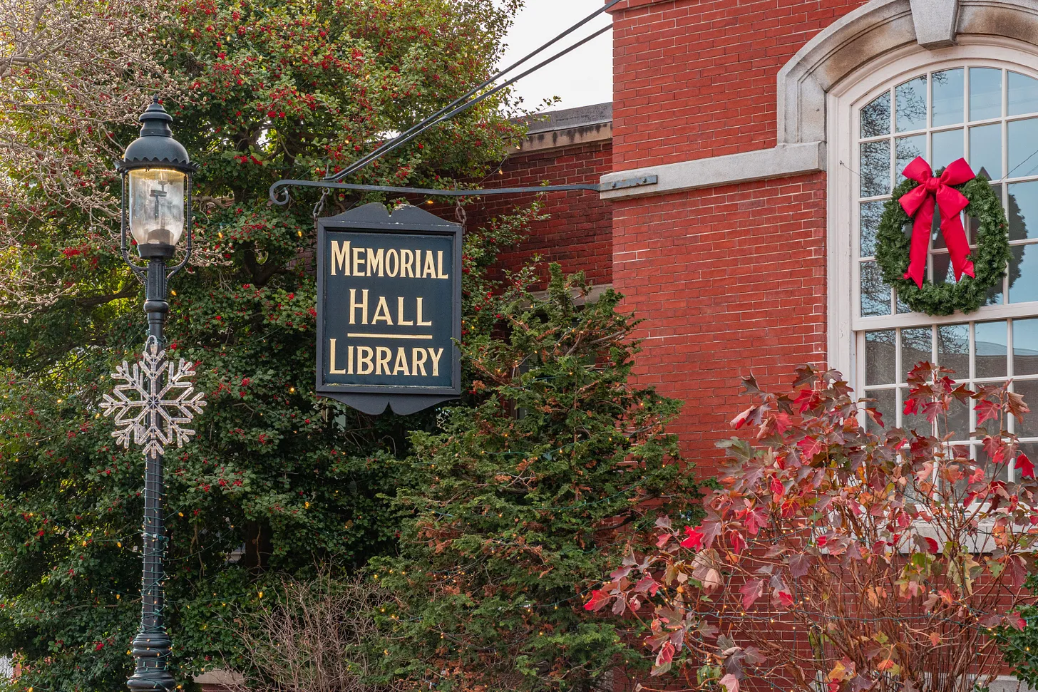 Memorial Hall Library